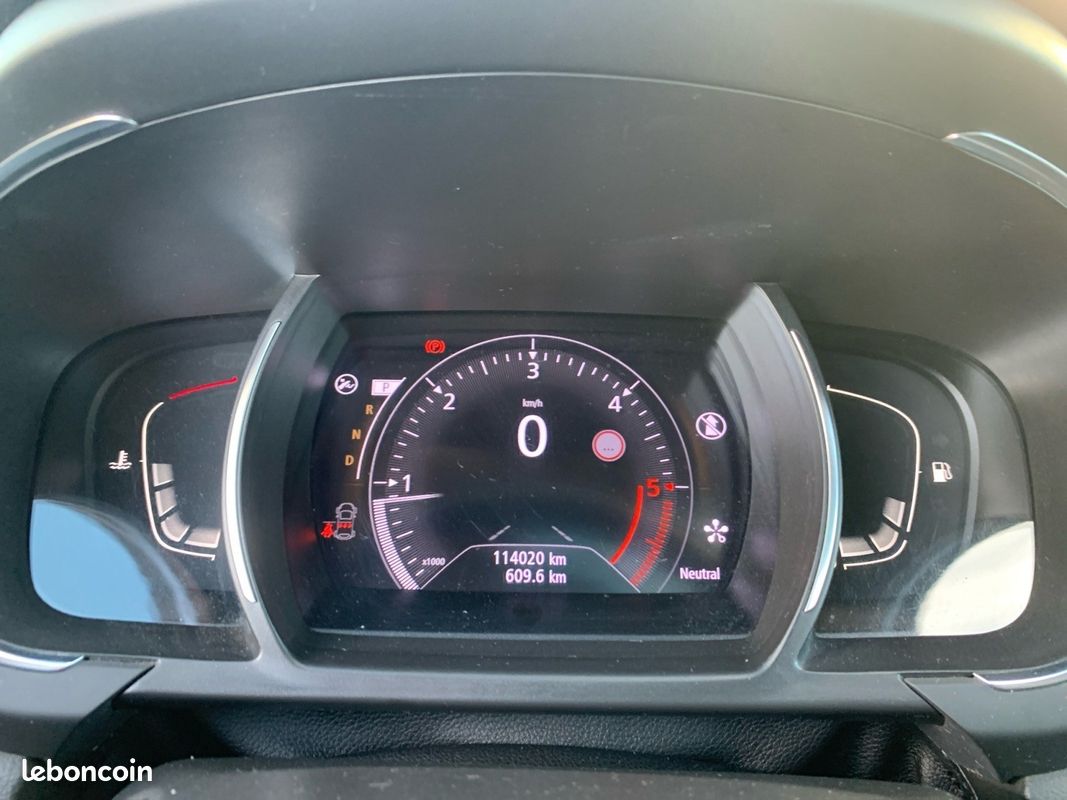 RENAULT SCENIC IV dCi 160 Energy EDC Initiale Paris / Entretien Renault /Garantie 12 Mois (image 14)