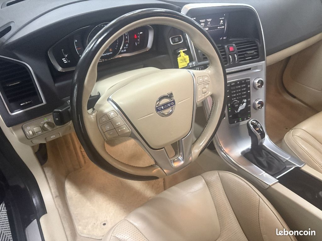 Volvo XC60 D3 150 ch Summum Geartronic A (image 7)