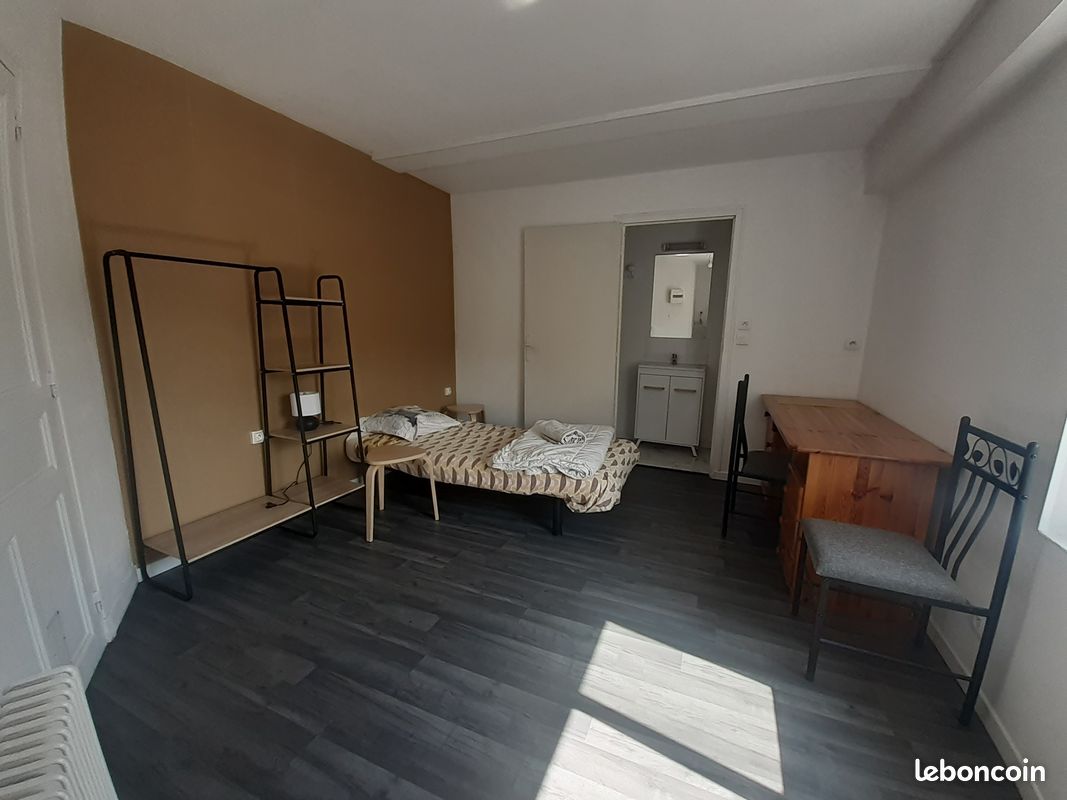 Appartement 1 pièce 15 m² · à Tulle · 15 m² · 300 €/mois