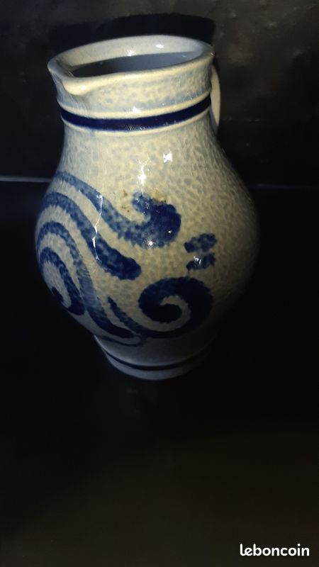 Lot De 2 Anciens Bougeoirs Métal Doré – Forme Vase/Cruche – 20 Cm – Rustique