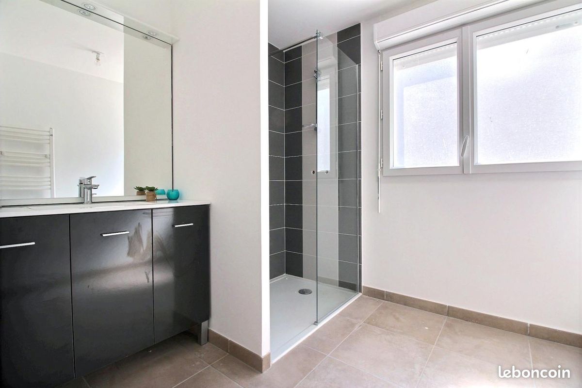 Appartement 2 pièces 46 m² · à Marseille · 46 m² · 735 €/mois