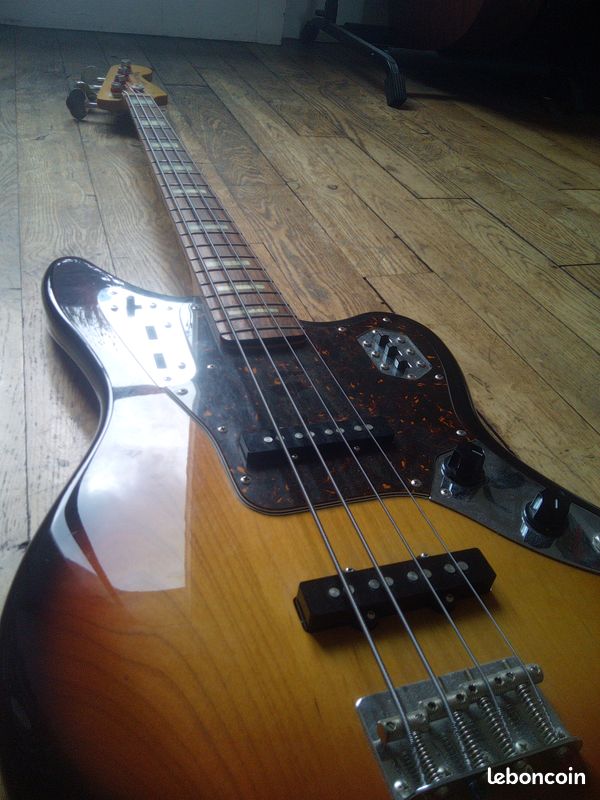 Fender Jaguar Bass Sunburst - Made in Japan - 2007 (image 9)