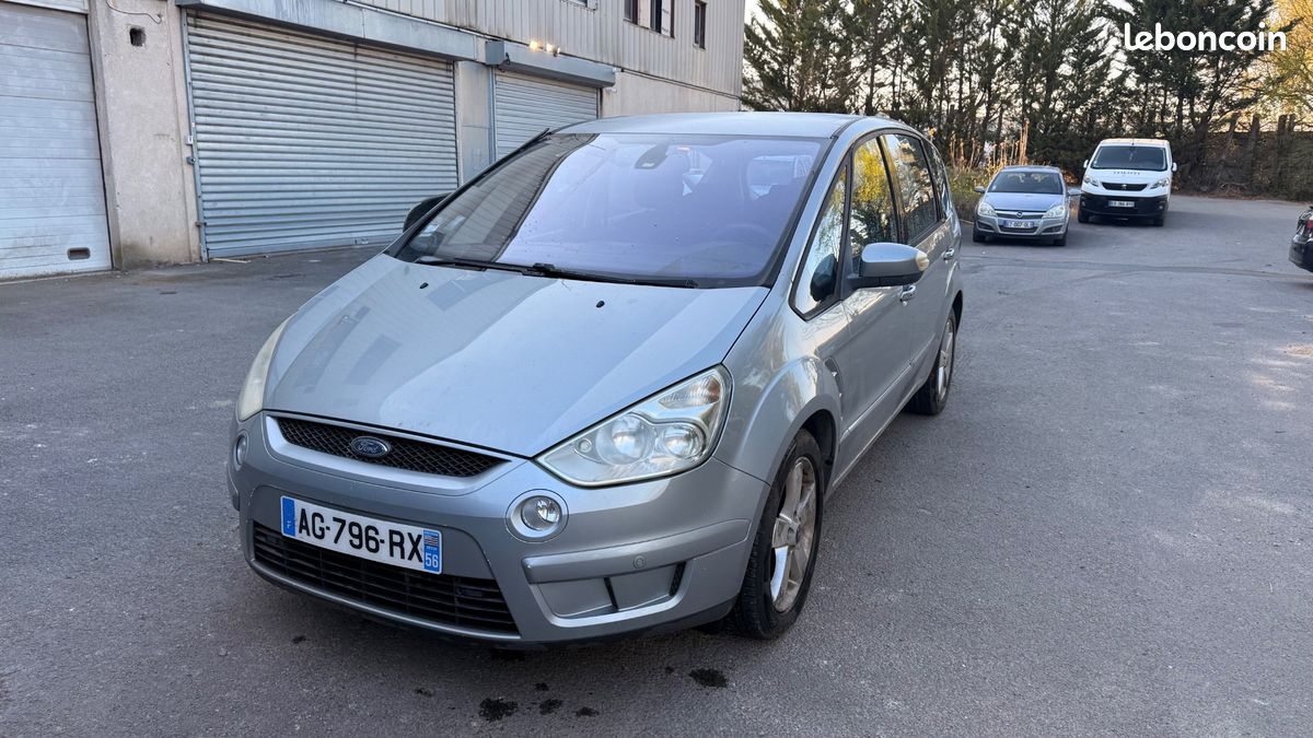 FORD S-MAX FORD S-MAX Titanium 7 Places (image 1)