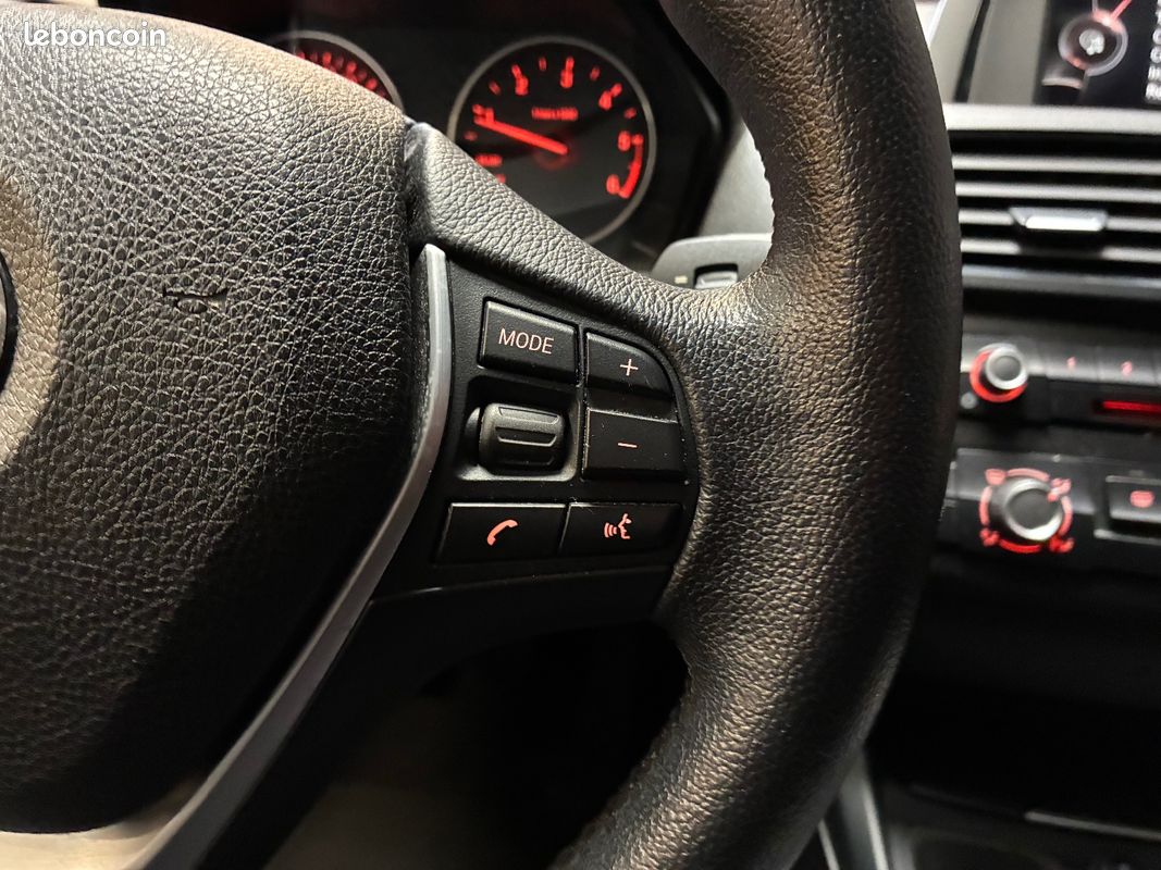 BMW SERIE 1 F20 114d 95 ch 109g Lounge / SUIVI COMPLET BMW (image 20)