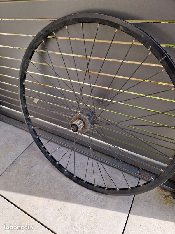 Roue arriere 28 29 pouces shimano deore disque (image 1)