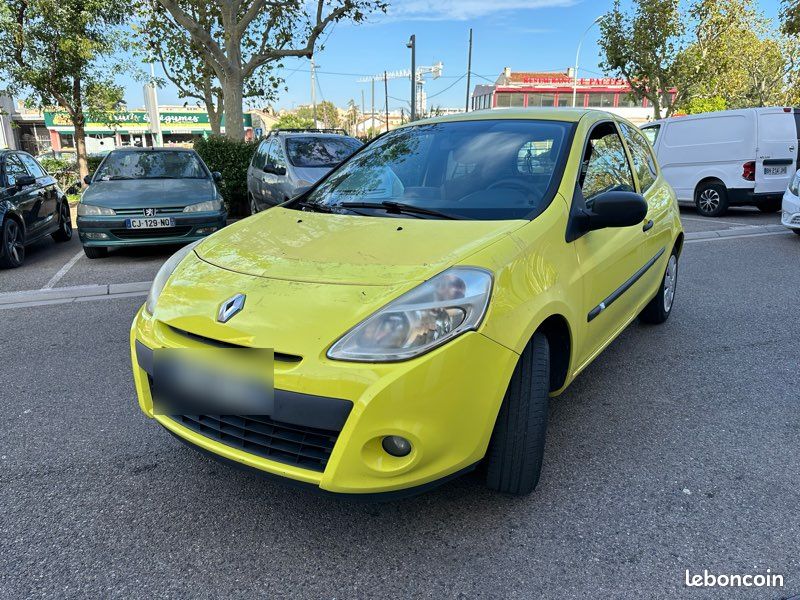 Renault clio iii société tomtom Voitures