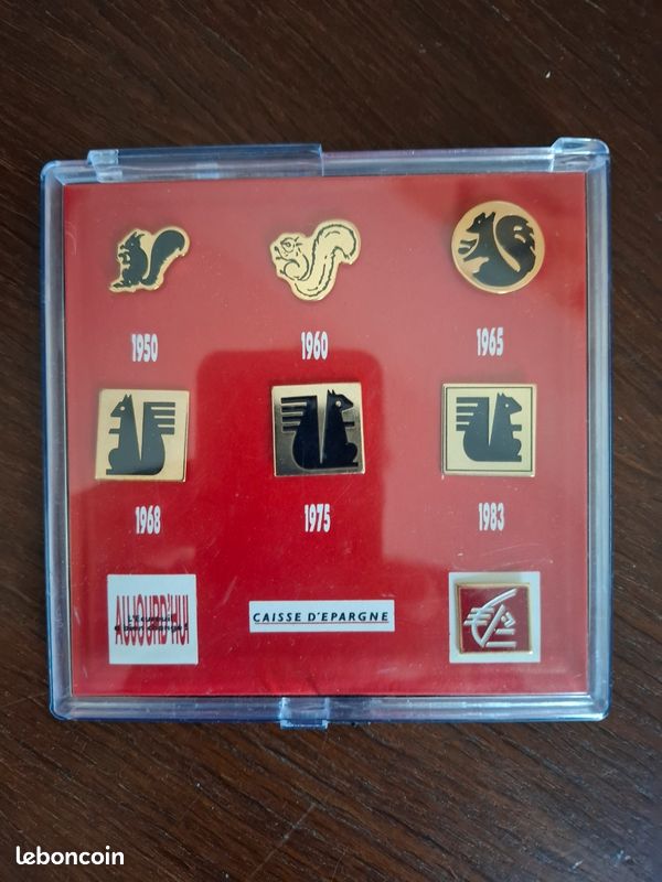 PIN'S CAISSE D'ÉPARGNE pichard saumur banque bank Money - Pin Pins