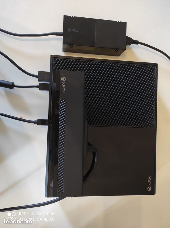 Console Xbox one 500Go avec kinect + 2 manettes+3 Jeux (image 5)