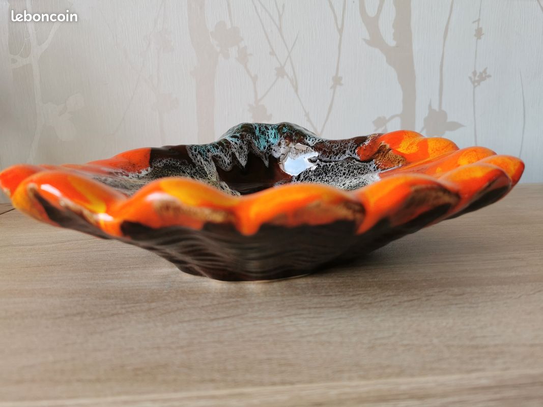 VALLAURIS – Plat / Coupe en céramique émaillée - Forme coquillage (image 3)