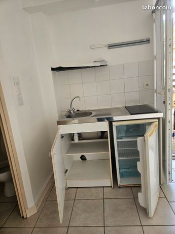 https://img.leboncoin.fr/api/v1/lbcpb1/images/08/fb/d8/08fbd869c5fb0767c8d739a29d76d22c63f4a4ac.jpg?rule=ad-image