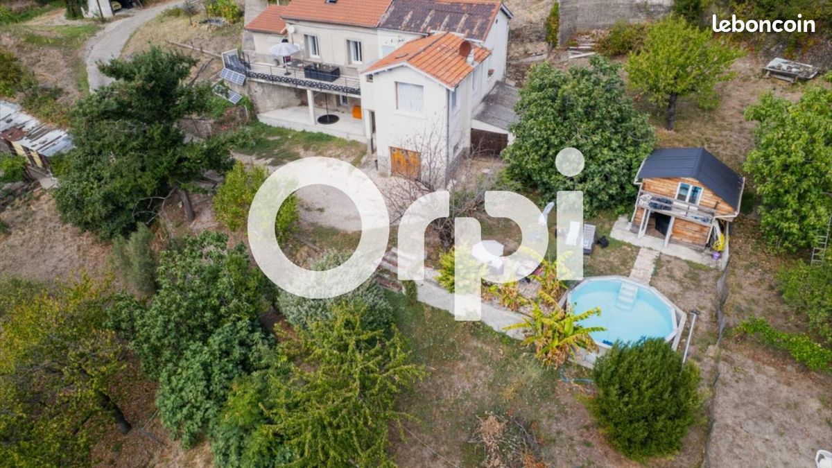 Maison 3 pièces 77 m² · à Rive-de-Gier · 77 m² · 179 000 €