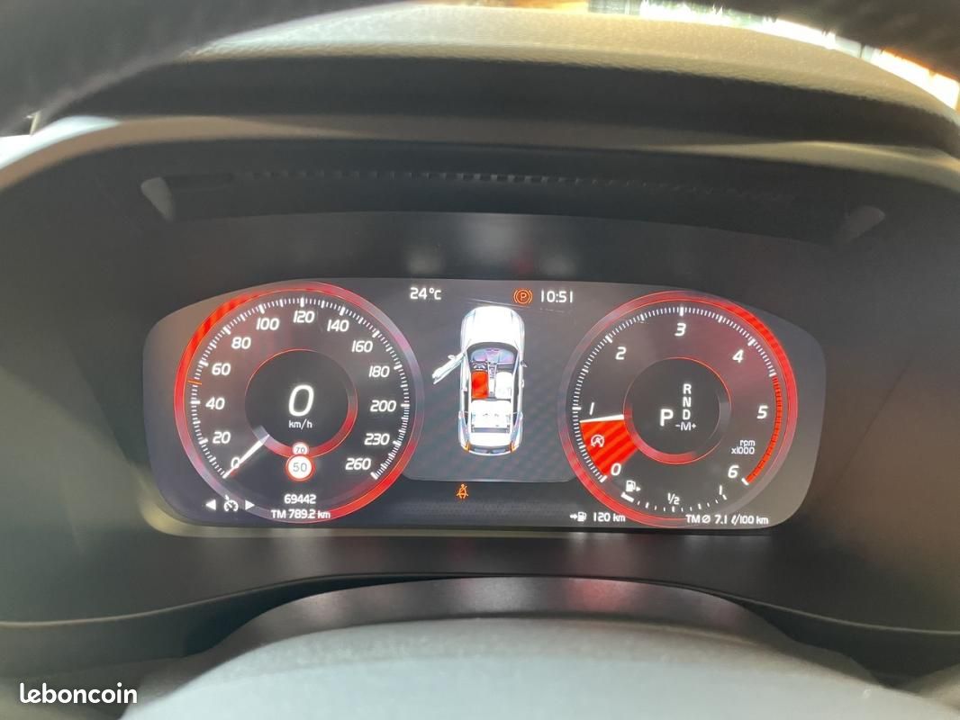 Volvo XC40 D3 150CH GEARTRONIC 8 MOMENTUM (image 13)