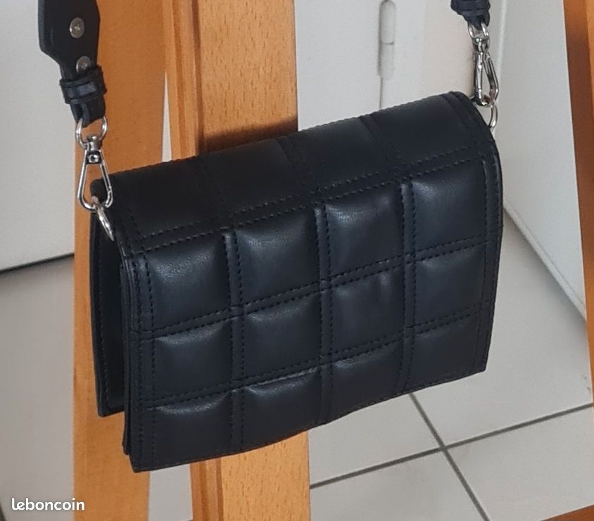 Sac à main (pochette) (image 1)