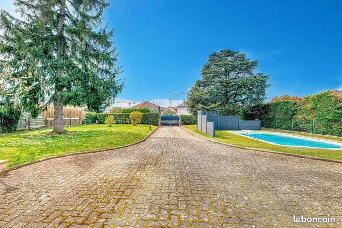 Maison 7 pièces 150 m²