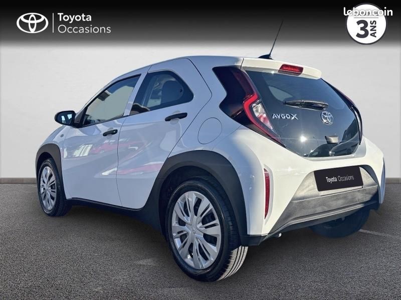 Toyota Aygo X 1.0 VVT-i 72ch Active Business MY23 (image 2)
