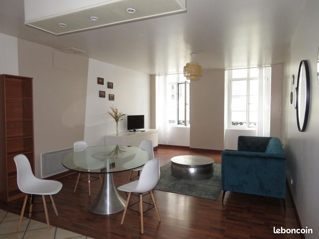 Appartement 2 pièces 68 m² · à Pau · 68 m² · 700 €/mois