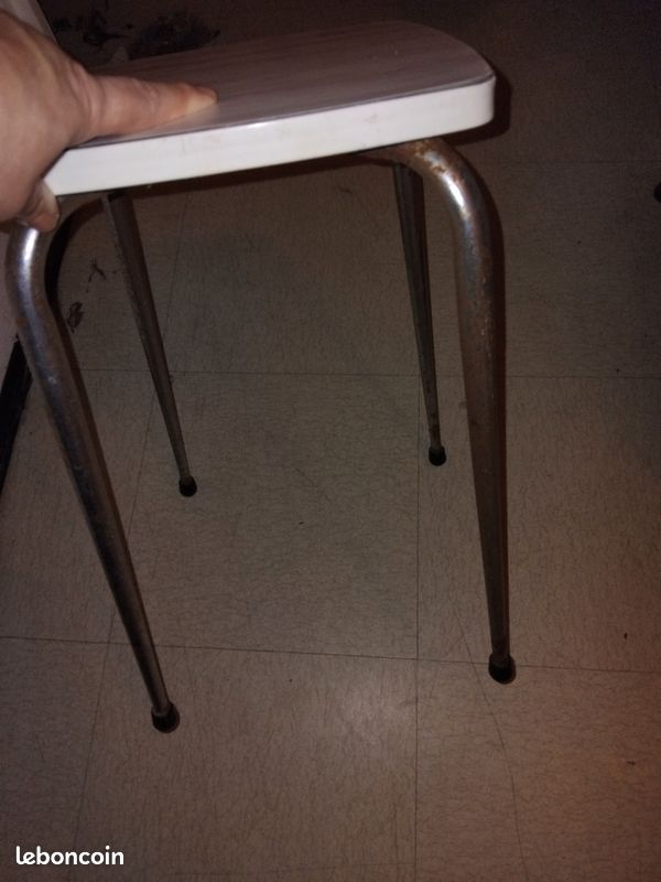 Tabouret vintage (image 1)