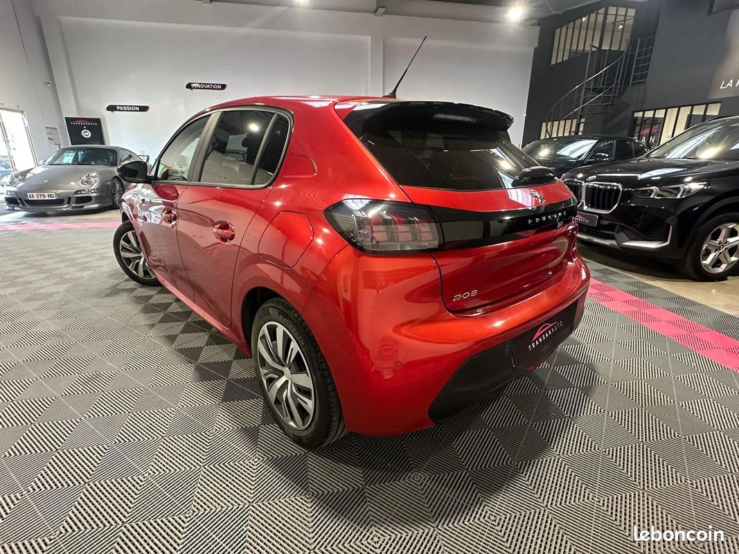 Peugeot 208 II Active 1.2 100 CV BVM / ENTRETIEN COMPLET PEUGEOT / CARPLAY / SIEGES AVANT CHAUFFANTS (image 7)