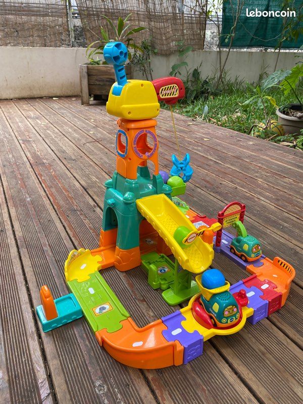 Tut tut bolide - la grue de chantier (image 1)