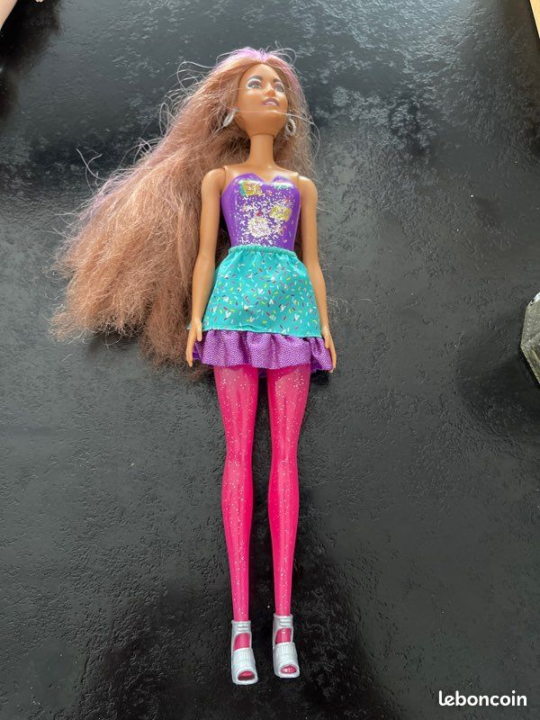 Barbie (image 1)