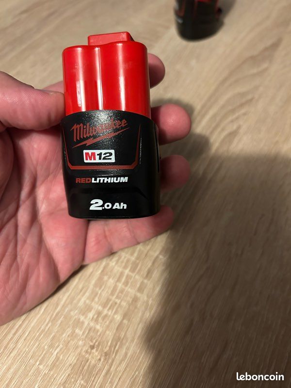 Batterie 12V 2Ah Milwaukee (image 1)