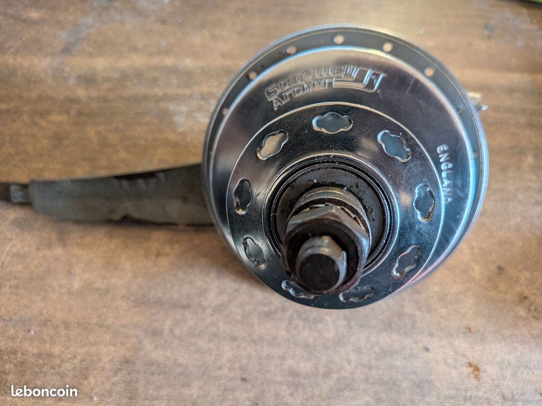 Moyeu de roue avant CNC, gris, vélomoteur Puch / Sachs