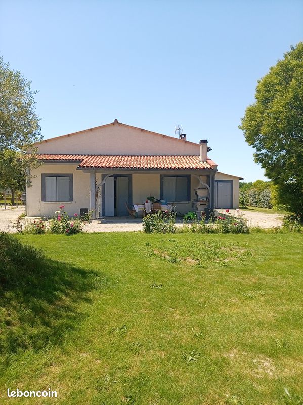 Maison 5 pièces 144 m² · à Lacourt-Saint-Pierre · 144 m² · 256 000 €