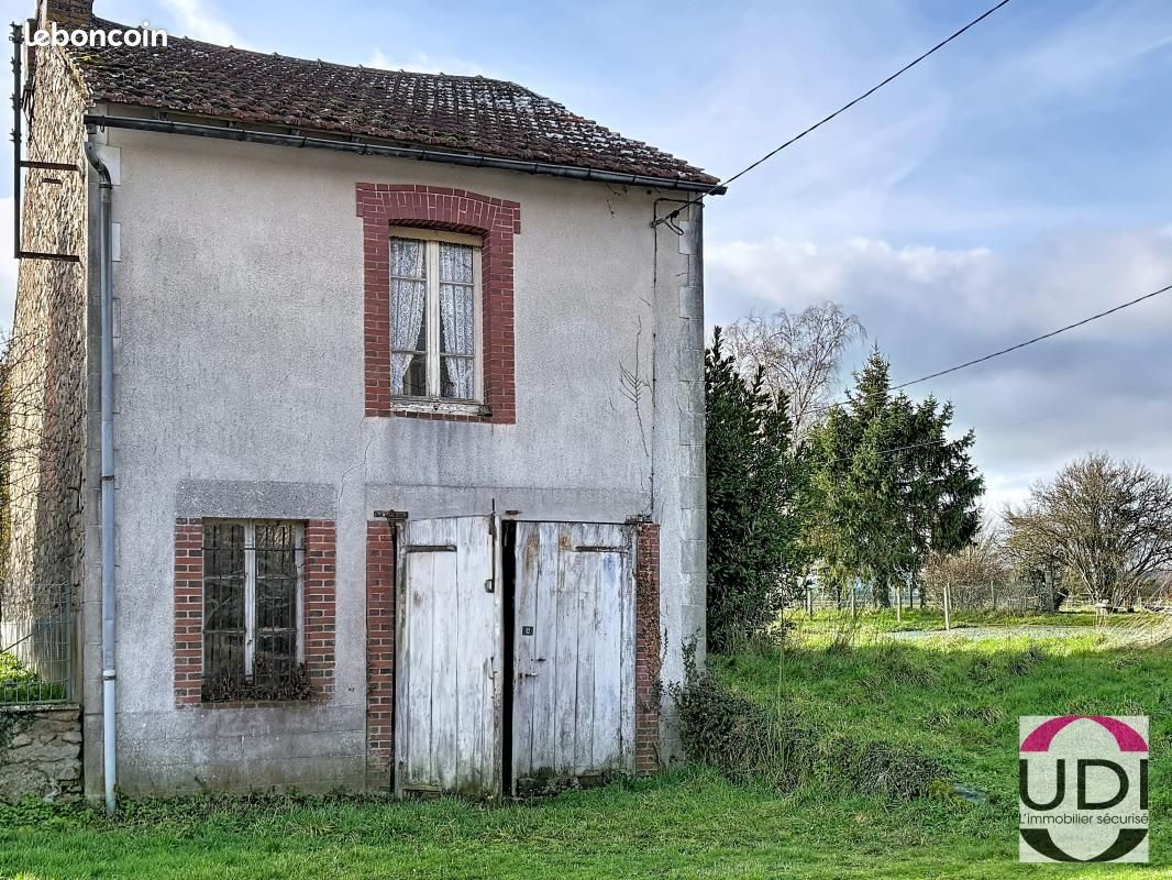 Maison 2 pièces 49 m² · à La Celle-Dunoise · 49 m² · 24 000 €