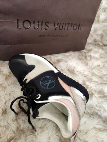 Chaussures Louis Vuitton taille 35 d'occasion - Annonces chaussures  leboncoin