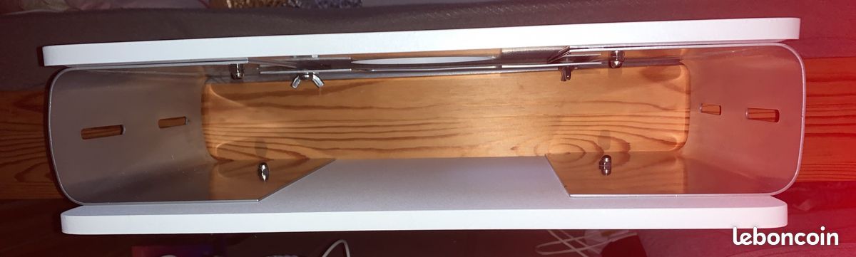 Table de chevet suspendue (image 4)