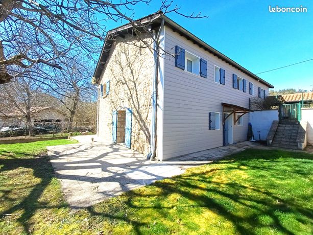 Maison 8 pièces 277 m²