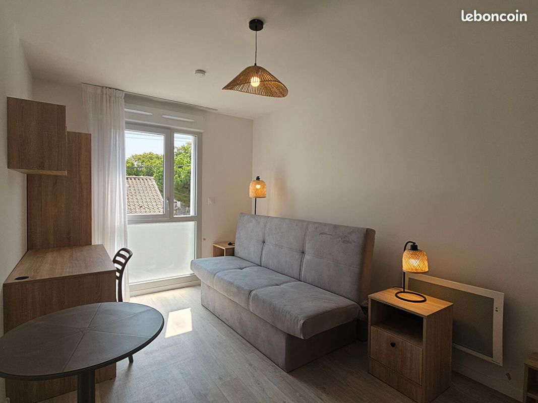 Appartement 1 pièce 18 m² · à La Rochelle · 18 m² · 675 €