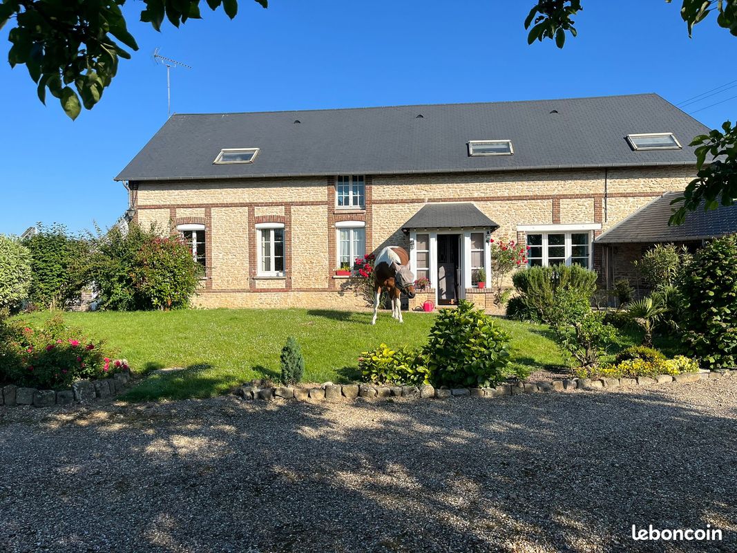 Maison 7 pièces 195 m² · à Pacy-sur-Eure · 195 m² · 439 000 €