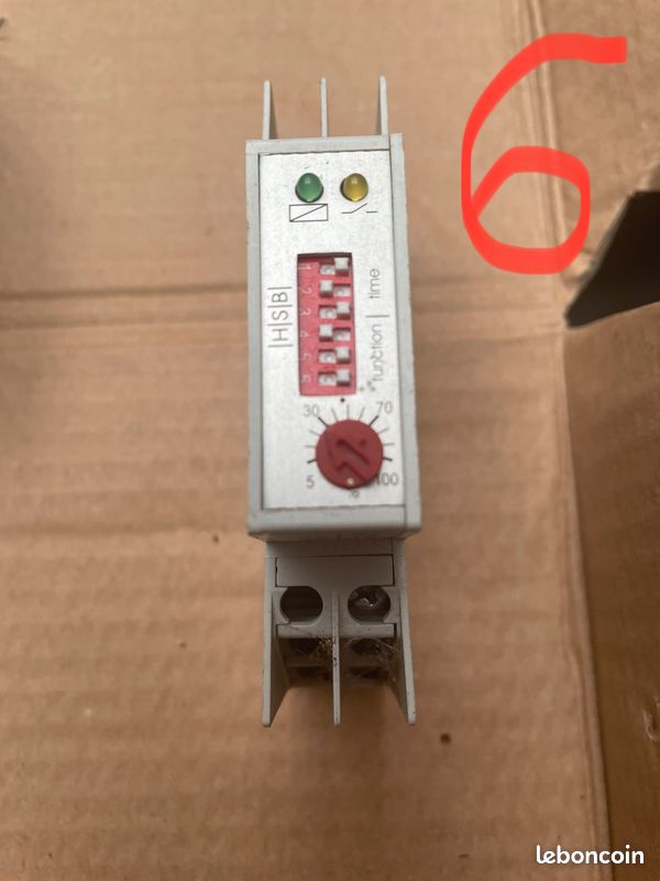 Interrupteur disjoncteur fusible temporisation … Materiel divers électricité pour compteur : Disjoncteur (image 6)