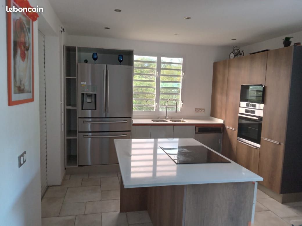 Au calme, moderne, grands espace (image 4)