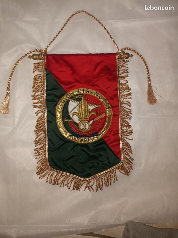 Vintage Fanion/Wimpel CLUB SPORTIF UPU BERNE (Neuf avec emballage d