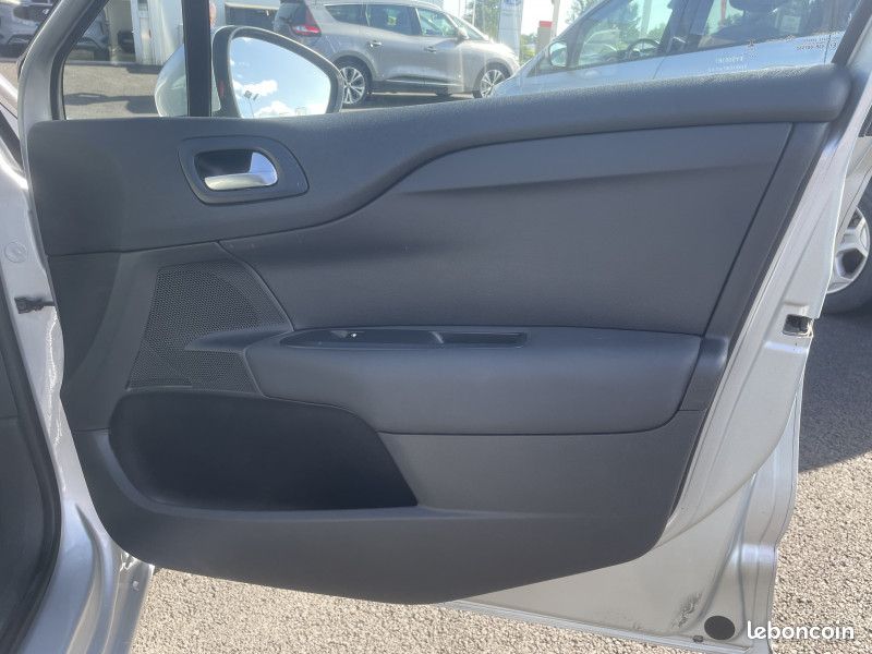 Citroen C4 1.6 HDI 90 FAP VITAMINE II (image 23)