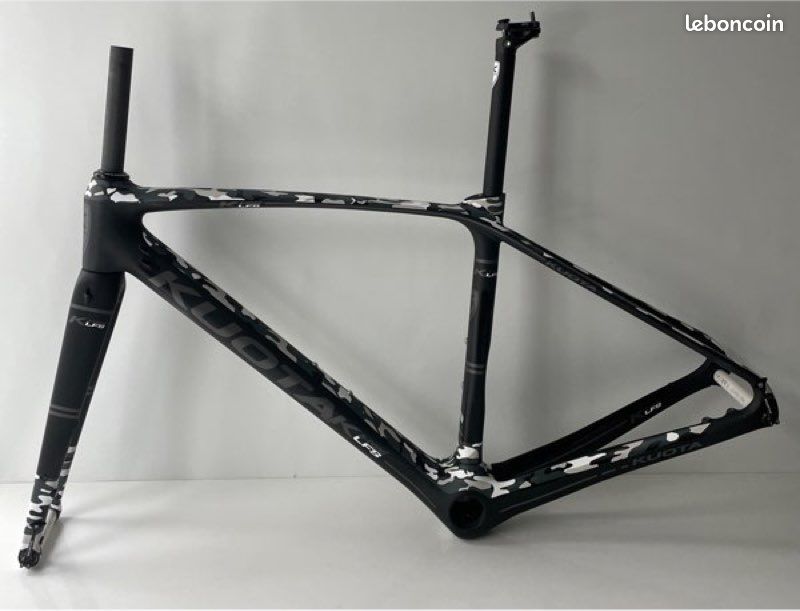 Cadre Et Fourche Carbone Kuota KOM Noir – Vélo De Route, Taille S, Année 2008. Occasion Avec Rayures.