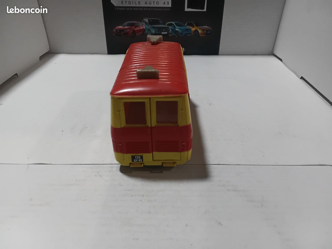 NOREV PEUGEOT J7 cirque Fanny no Pinder 1/43eme EUR 10,00 - FR