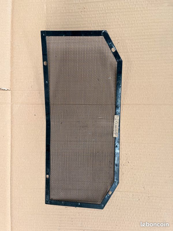 Grille calandre 2cv (image 1)