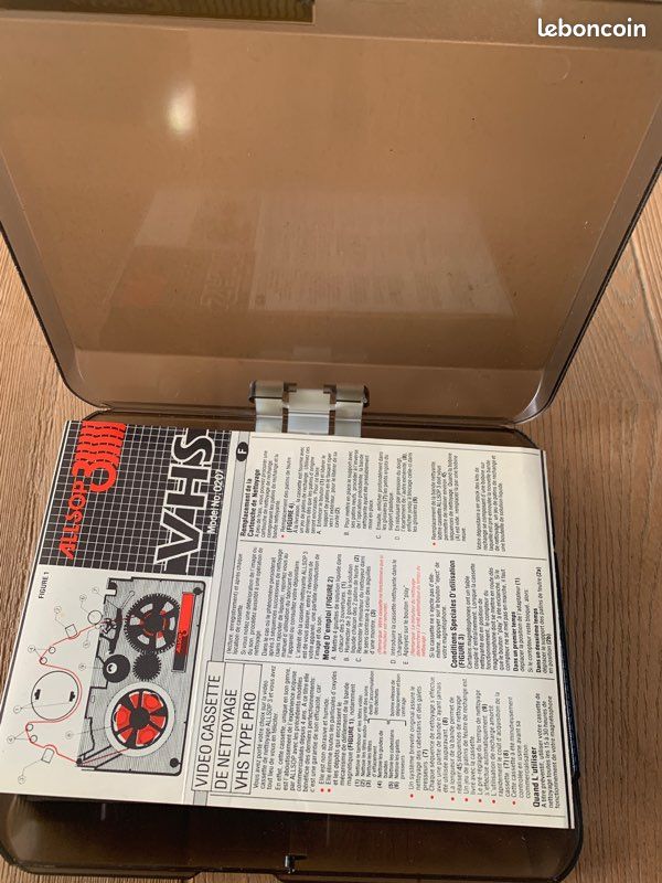 Vends vidéo k7 de nettoyage VHS type pro (image 6)