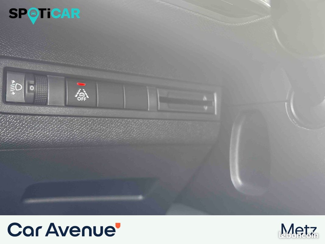 PEUGEOT 3008 BlueHDi 130ch S&S BVM6 Allure Pack (image 22)