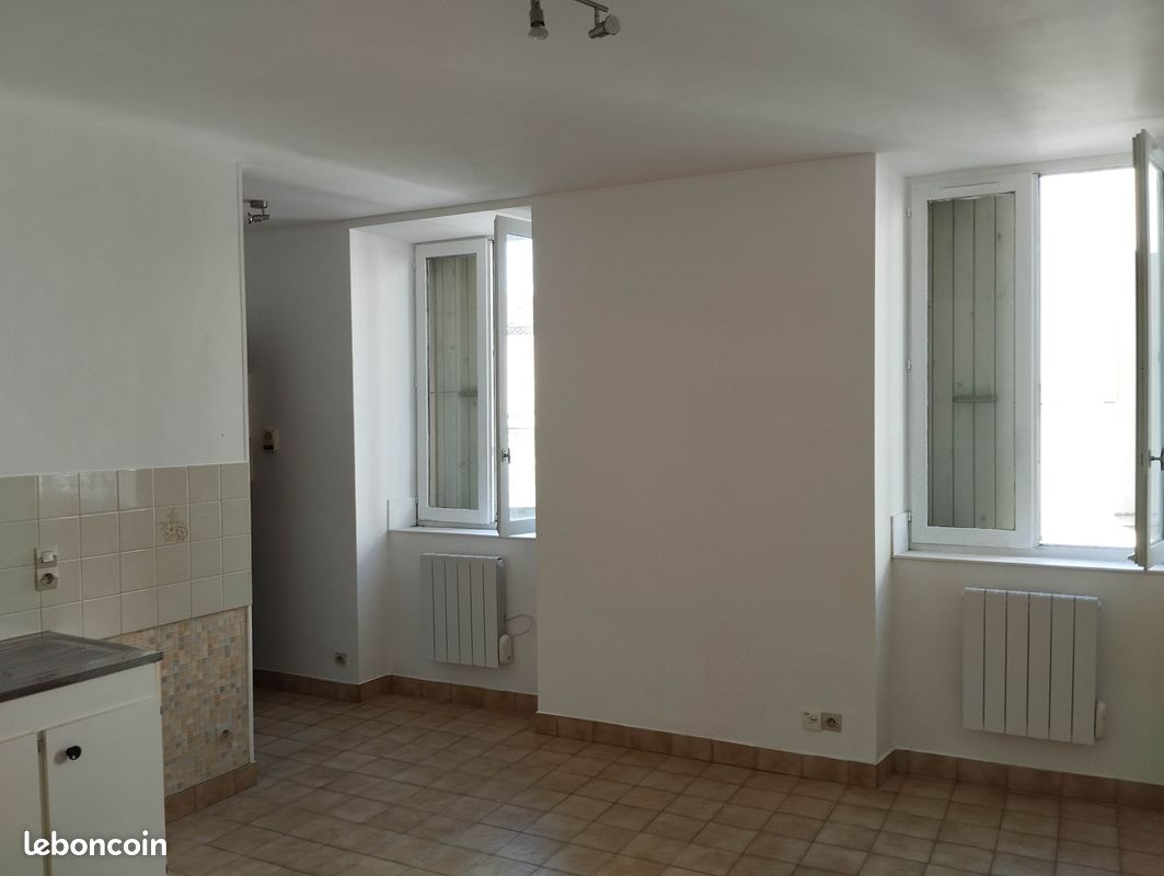 Appartement 1 pièce 23 m² · à Tournon-sur-Rhône · 23 m² · 380 €/mois