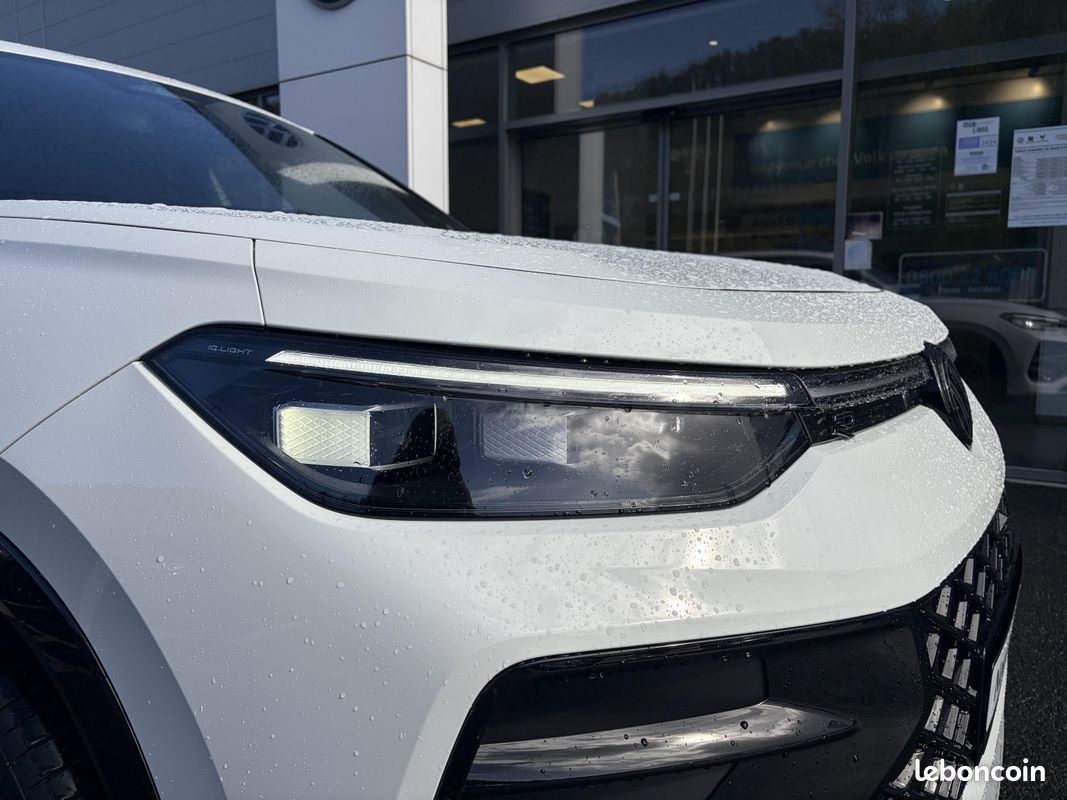 VOLKSWAGEN Tayron 1.5 eTSI 150ch DSG7 7 places R-Line (image 3)