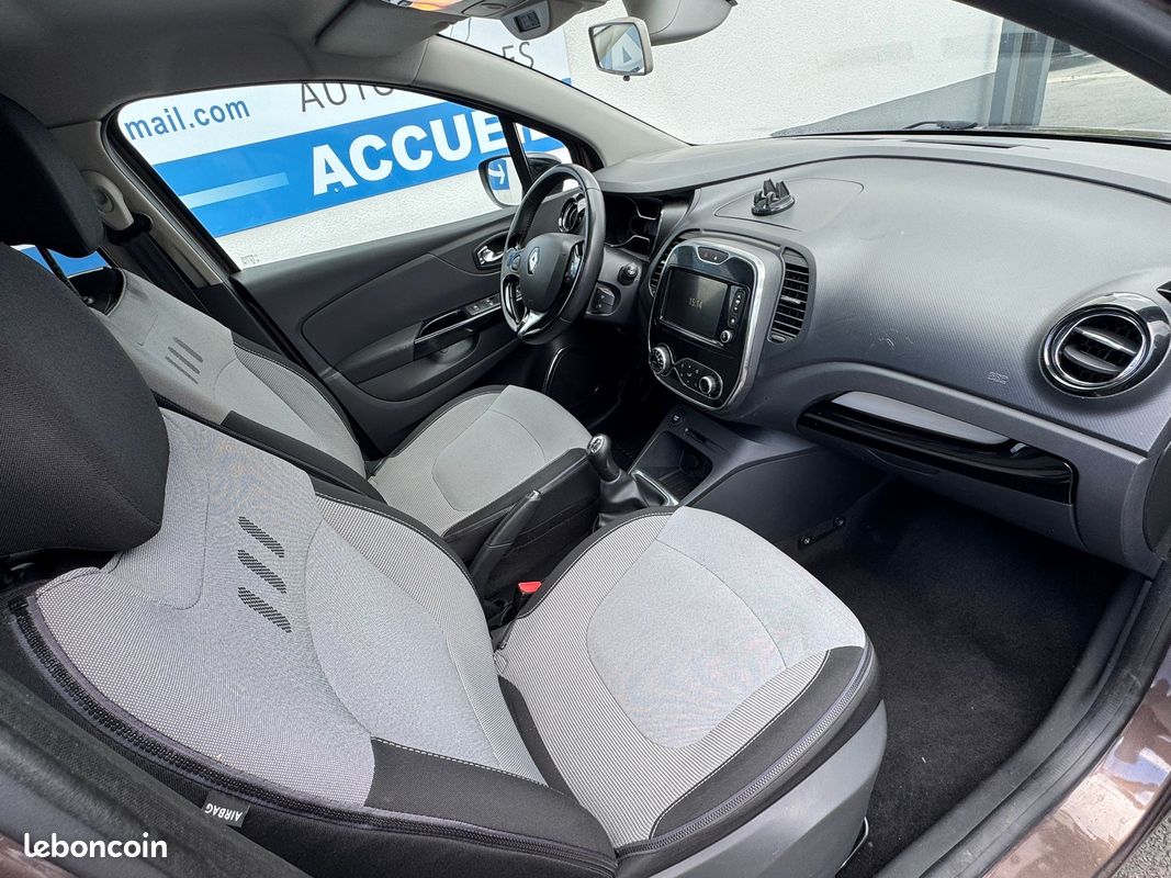 Renault Captur 0.9 TCe 90 cv Intens (image 7)