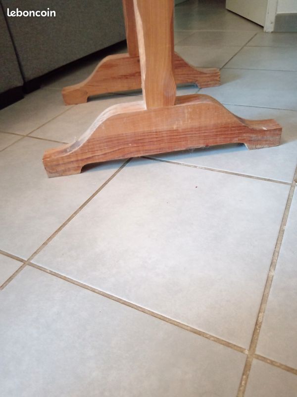 Miroir cadre bois les dimensions du miroir sont de 36 cm de largeur sur 132 cm de hauteur. Avec le cadre il fait 46 cm de largeur sur 186 cm de hauteur. Les pieds ont 1 longueur de 50 cm (image 4)