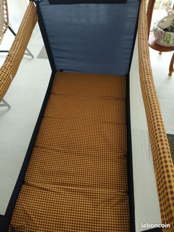 Lit parapluie plus matelas (image 2)