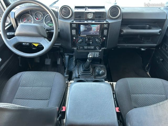 Land rover defender ii long 110 sw 7 places (image 4)