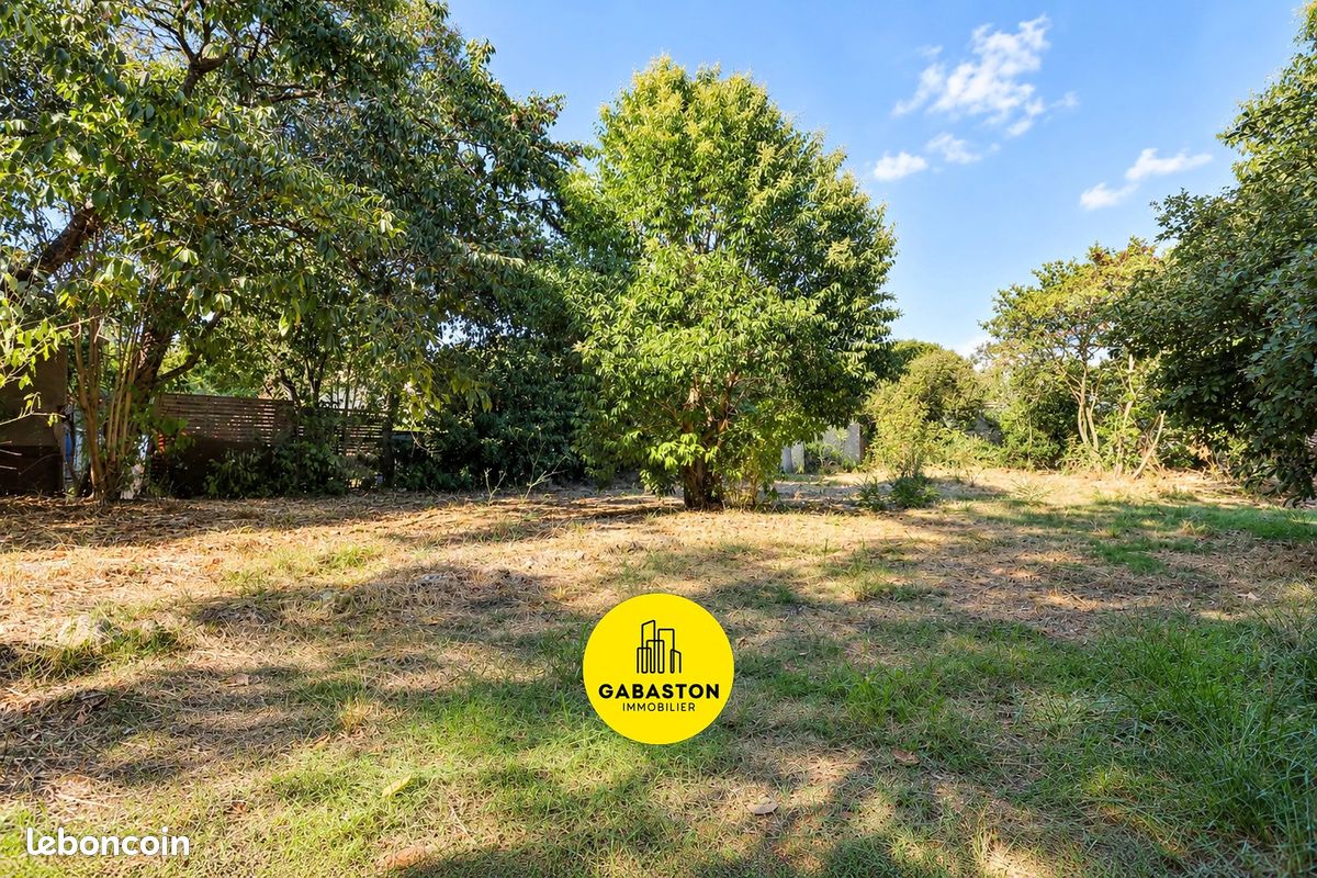 Terrain 4 pièces 621 m² · à Marseille · 621 m² · 319 000 €