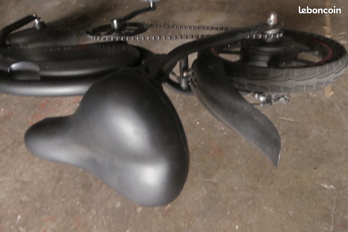 DYU D3F Vélo électrique pliable 250W – Très bon état – Batterie excellente (image 6)